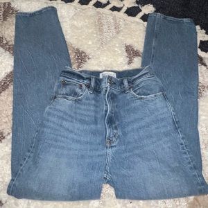 Abercrombie 90s High Rise Straight Jeans